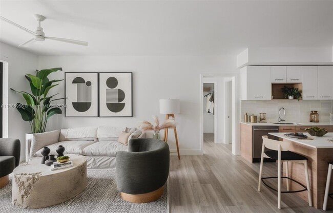 Building Photo - 1874 Heron Club Dr