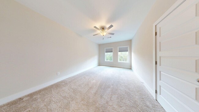 Building Photo - Owens Crossing Townhome