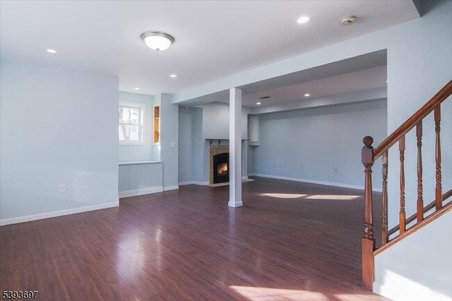 Building Photo - 301 Riverview Rd