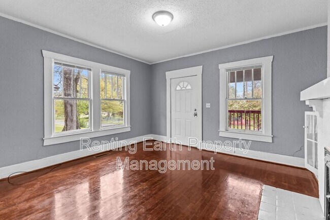 Building Photo - 2335 20th Place Ensley