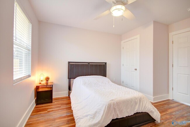 Building Photo - 4302 Knight Rd SW