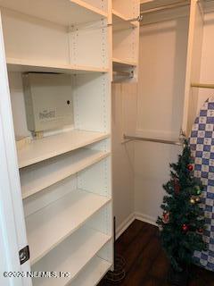 Building Photo - 2020 Merced Ct