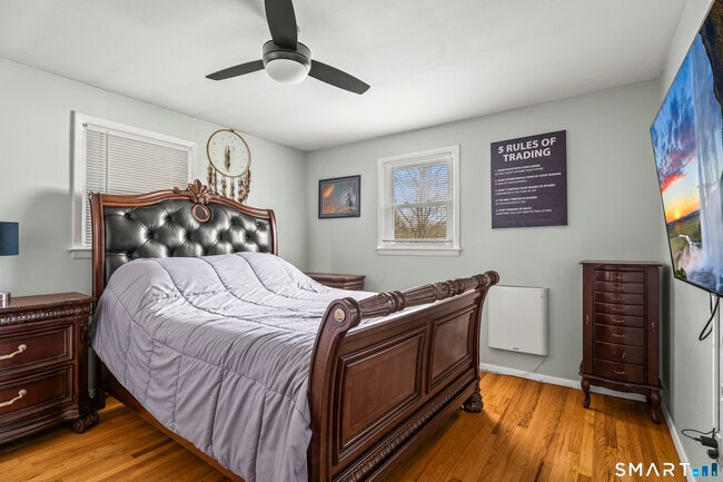 Building Photo - 77 Basswood Dr