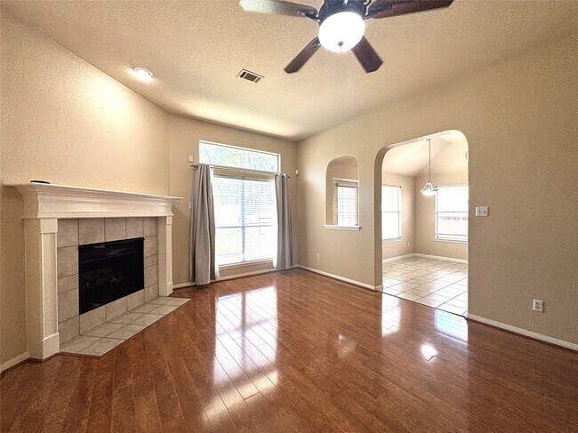 Building Photo - 19123 Center Park Dr