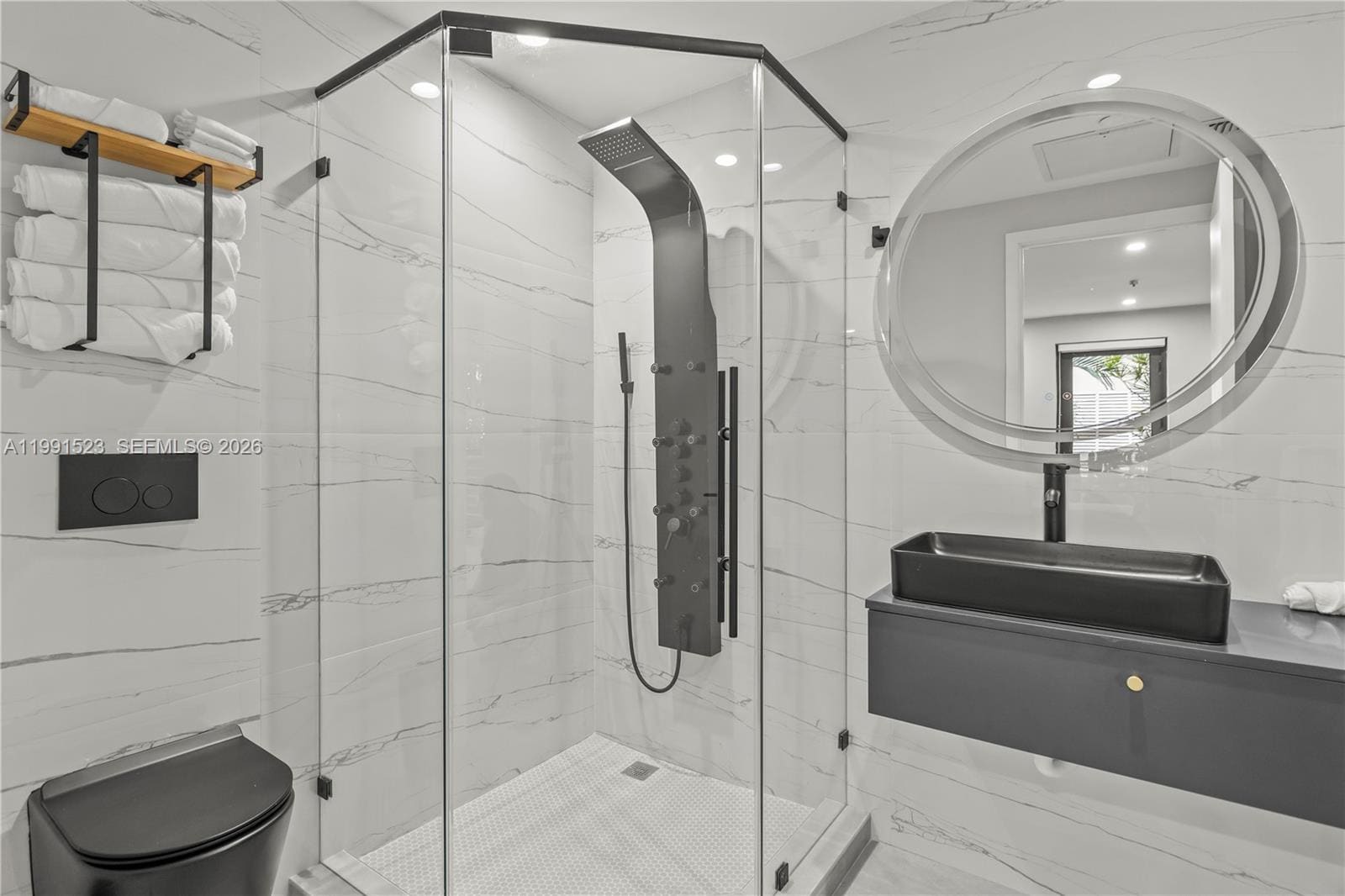 Building Photo - 1155 102nd St