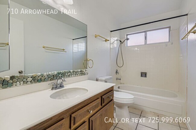 Building Photo - 710 Arrowhead Trail