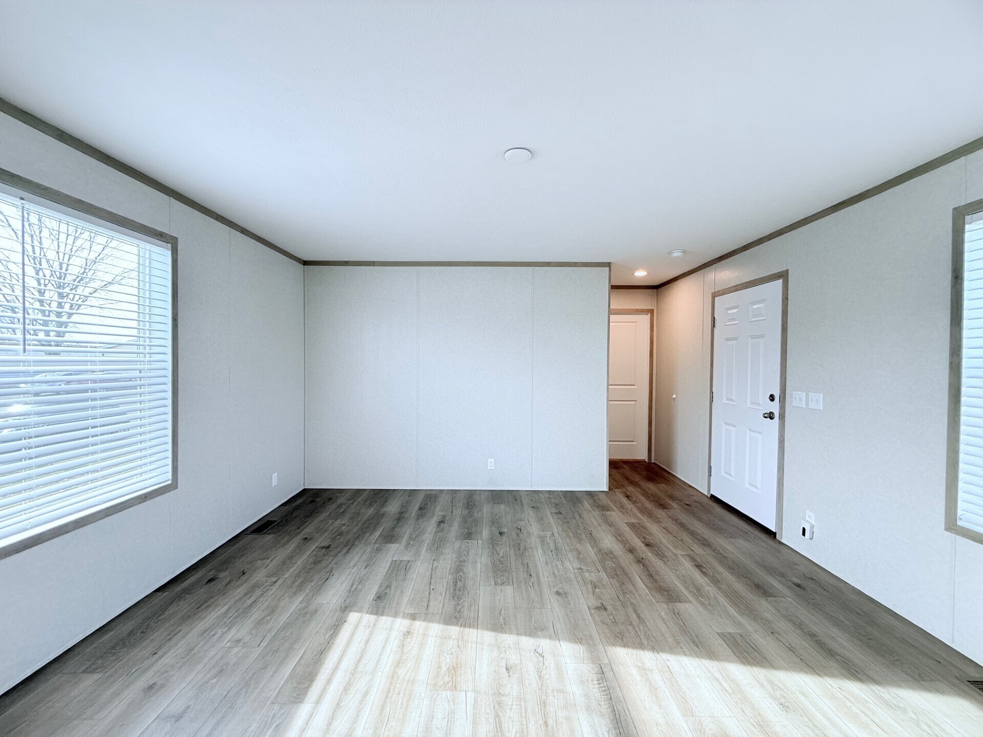 Building Photo - 52758 S Yorktown Ct