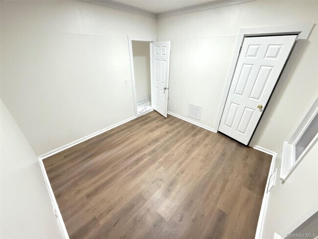 Building Photo - 89 S Cherry St