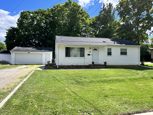 Building Photo - 1148 Beech St