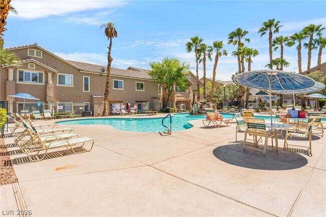 Building Photo - 2000 Quartz Cliff St