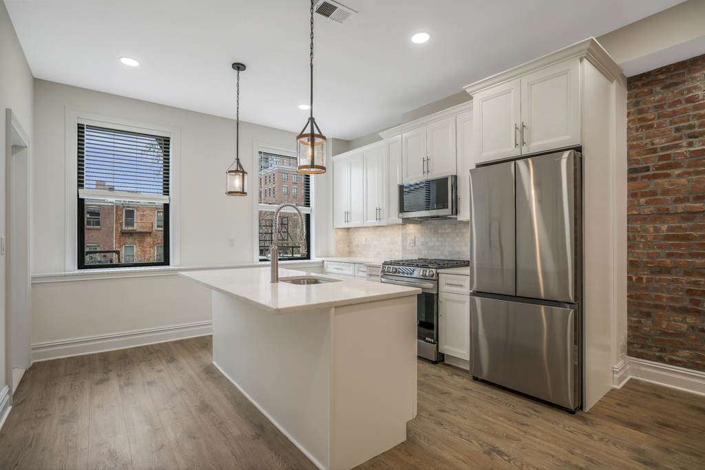 Kitchen - 155 Grand St