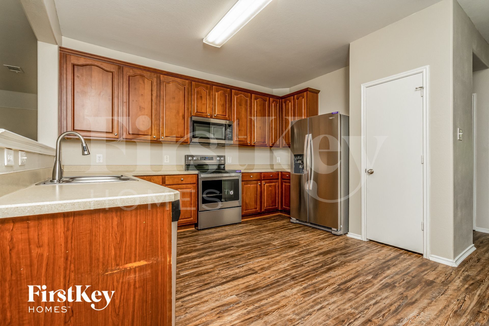 Building Photo - 3908 Windy Point Dr