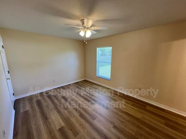 Building Photo - 520 Marion Oaks Ln