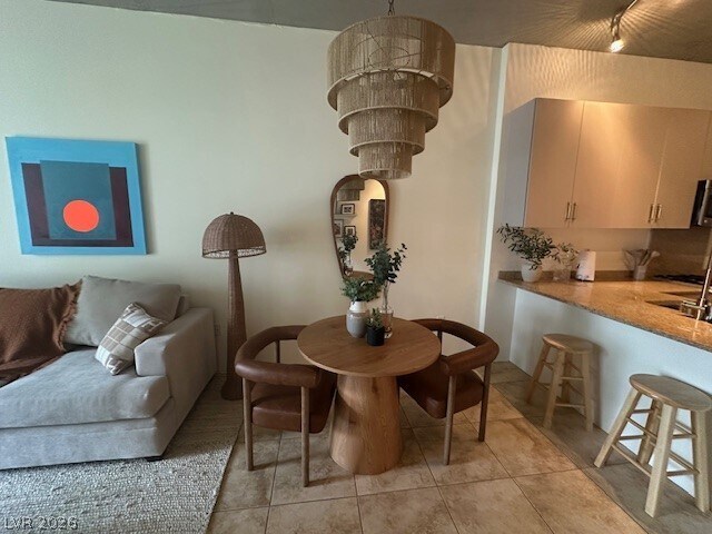 Building Photo - 353 E Bonneville Ave