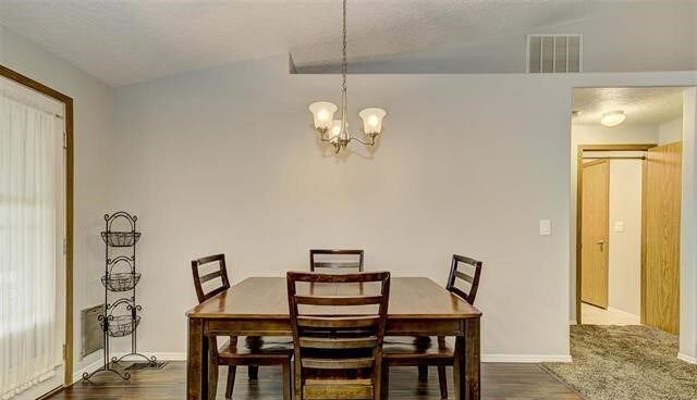 Building Photo - 5656 S Onaga Pl