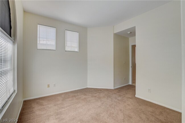 Building Photo - 9890 Ridgehaven Ave