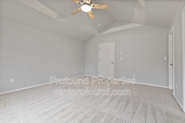 Building Photo - 17634 SW September Ln