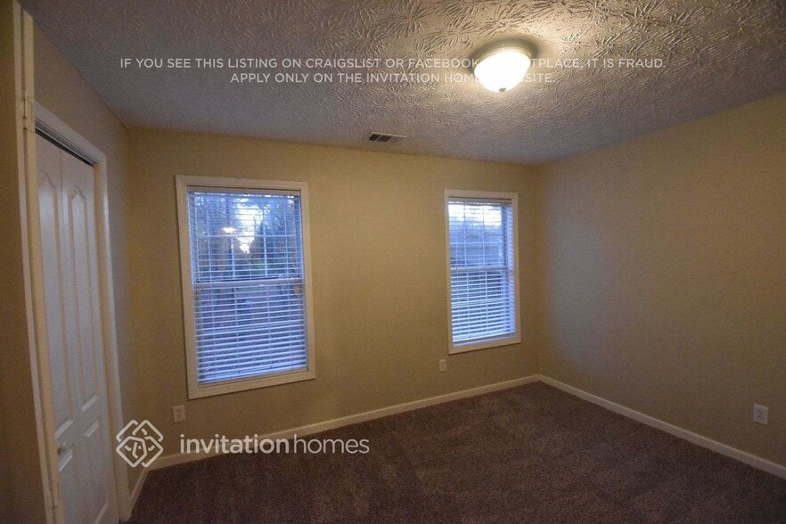 Building Photo - 156 Wyckliffe Dr