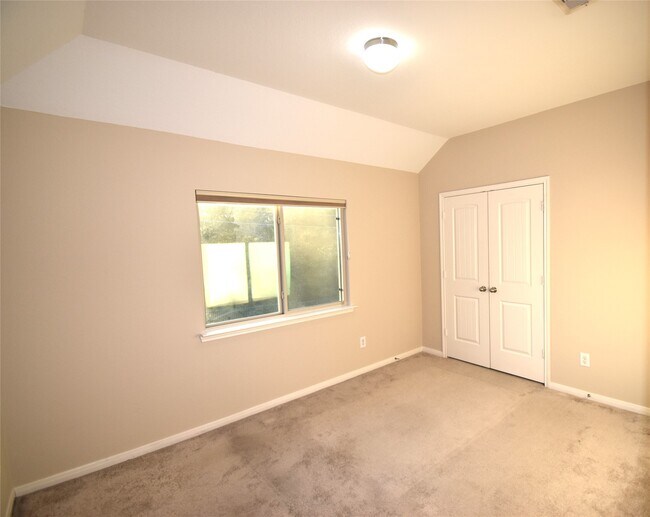 Building Photo - 51 S Greenprint Cir