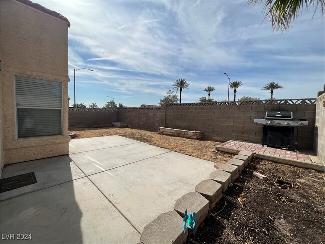 Building Photo - 7857 Mt Whitney Cir