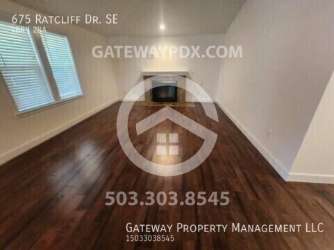 Building Photo - 675 Ratcliff Dr SE