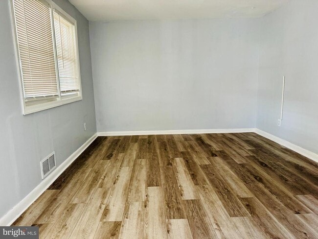 Building Photo - 8134 Mid Haven Rd