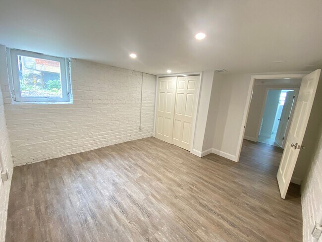 Building Photo - 1501 Belmont Ave