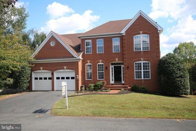 Building Photo - 2410 Dakota Lakes Dr