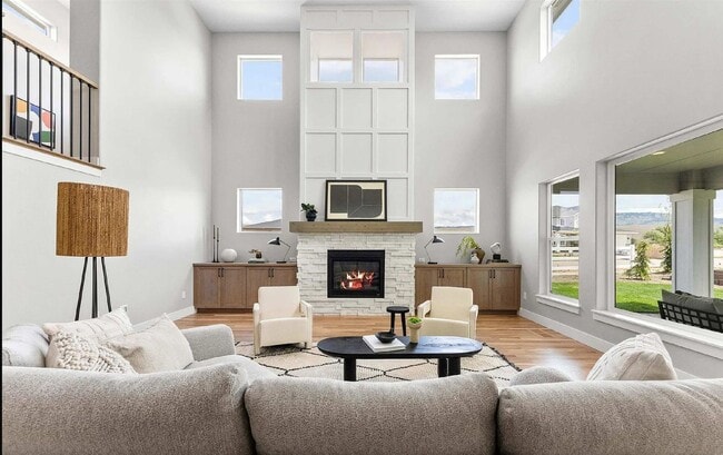 Building Photo - Luxury Home for Lease in Dry Creek Ranch –...