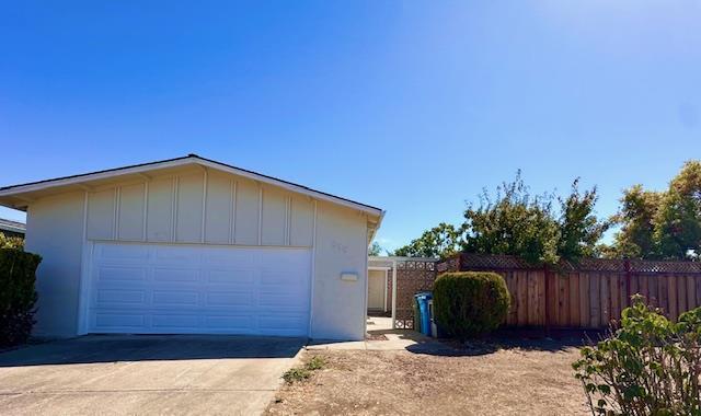 Building Photo - 898 Brent Dr