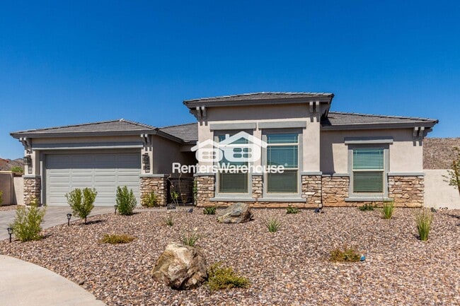 Building Photo - 20264 W San Juan Ave