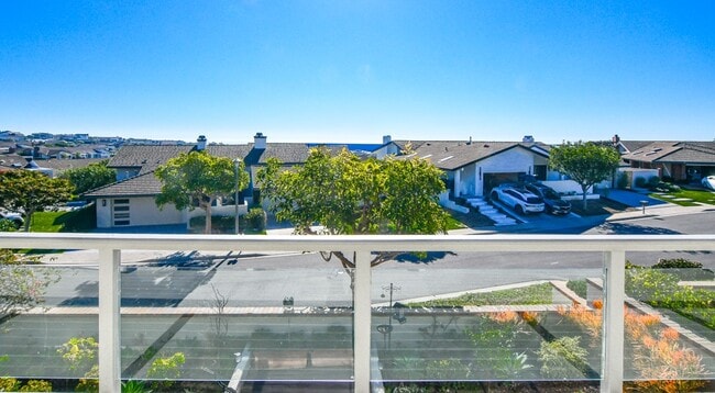 Building Photo - 7 Sandbar Dr