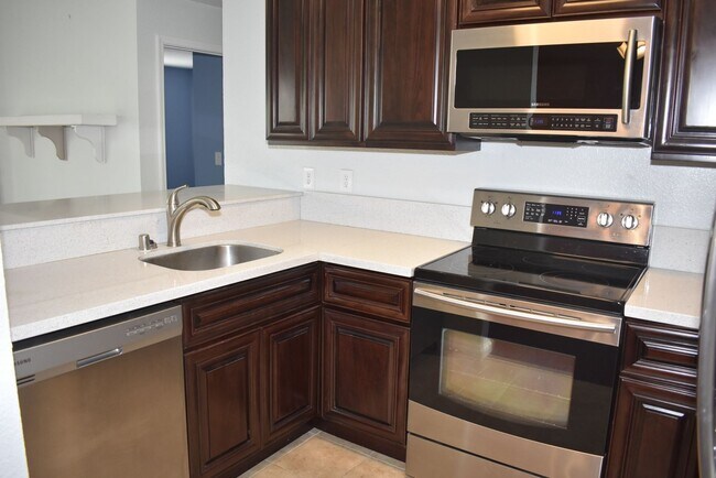 Building Photo - 1019 Dornajo Way