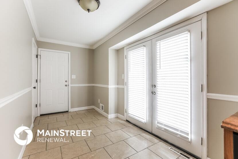 Building Photo - 11955 Sycamore Ave