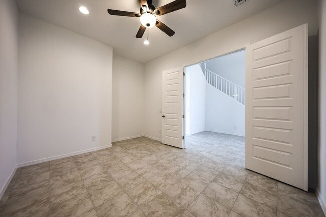 Building Photo - 3 Bedroom + Den and Loft in Aloravita Community