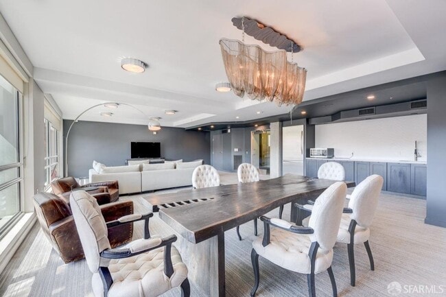 Building Photo - Luxury Condo at The Palms located in South of Market San Francisco