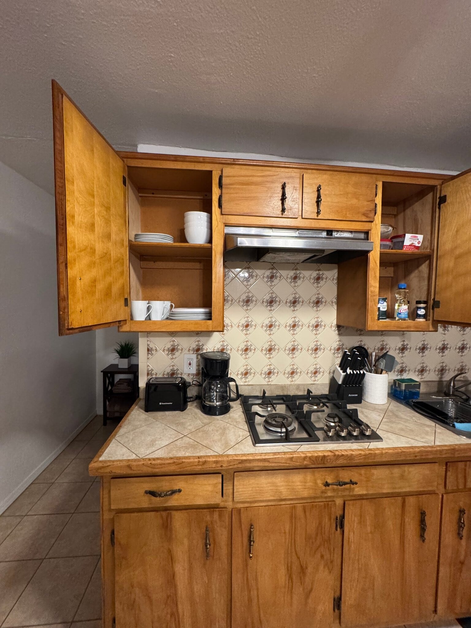 Building Photo - 608 Alicia Dr