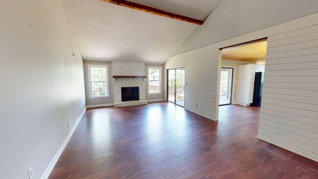 Building Photo - Cottage Style Home in Pinehurst $500 OFF 1...
