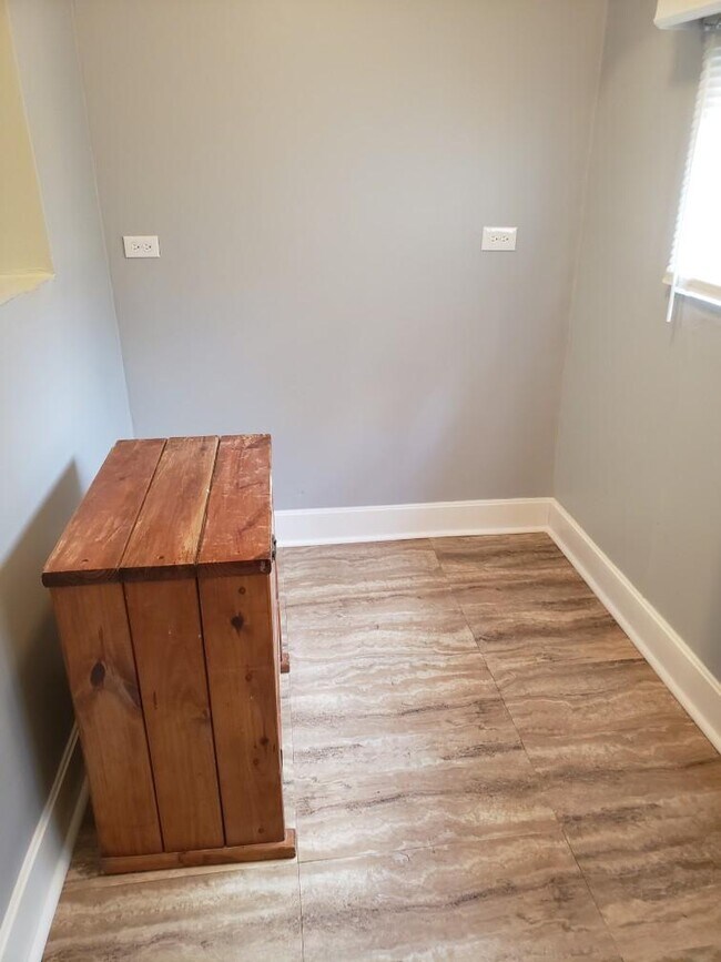 Pantry - 1727 N Bailey St
