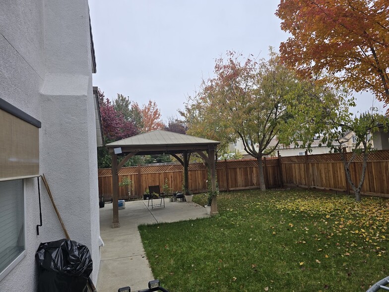 Building Photo - 1176 Junction Dr