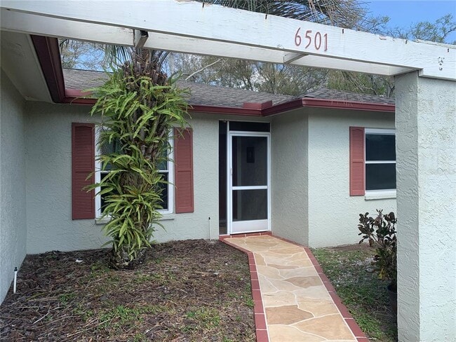 Building Photo - 6501 Crystal Brook Dr