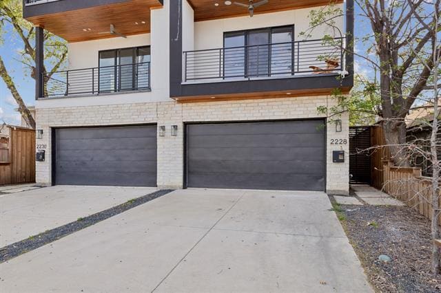 Primary Photo - 2228 Wycliff Ave