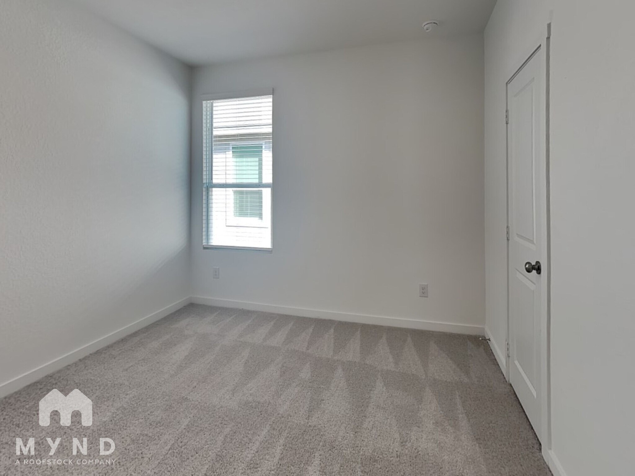 Building Photo - 10632 Ysasmendi Rdg