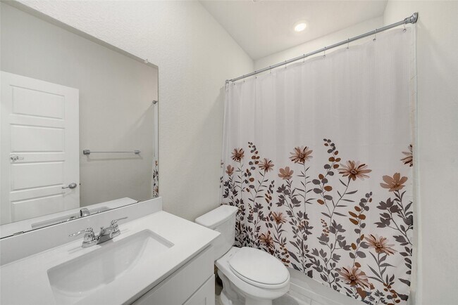 Building Photo - 1117 Goldfinch Dr