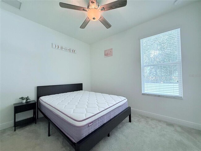 Building Photo - 6456 Doe Path Ct