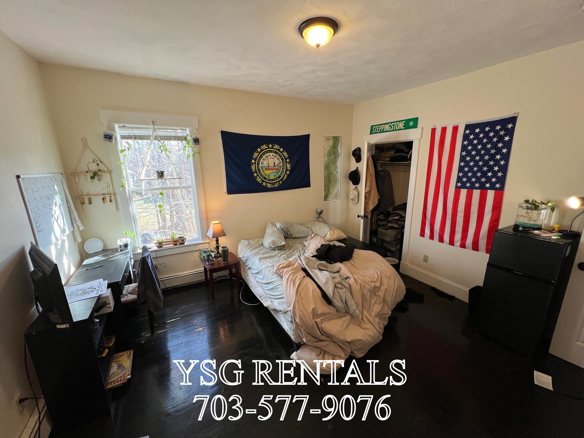 Building Photo - 4 Romar Ter