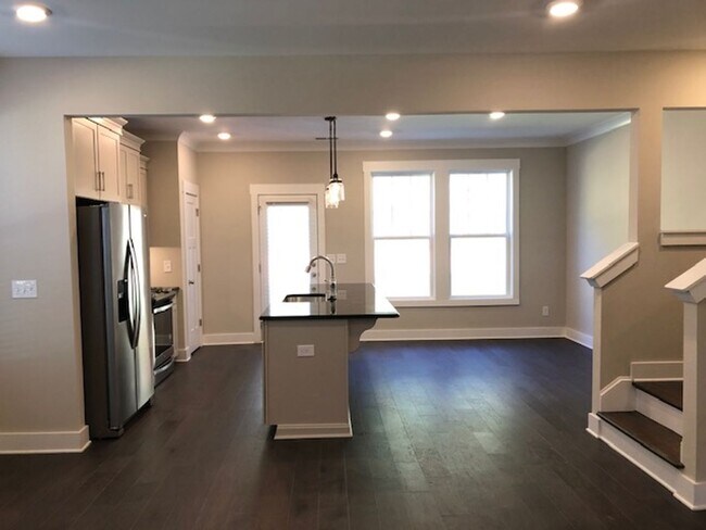 Building Photo - Brand New END UNIT North of Main St  3 miles from Downtown Greenville and I-385.