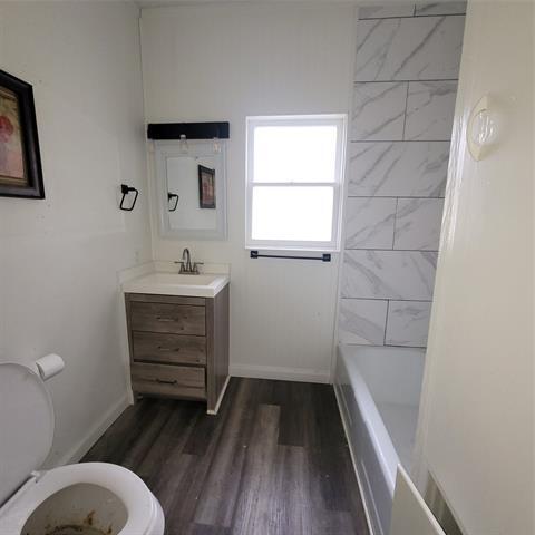 Building Photo - 410 SW 3rd St