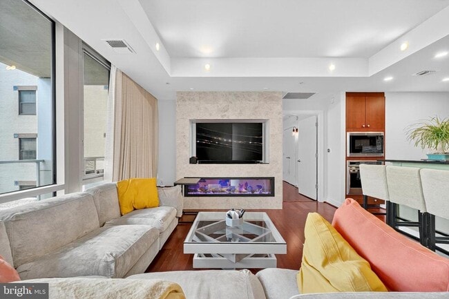 Building Photo - 6820 Wisconsin Ave