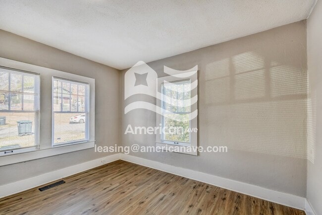 Building Photo - 1833 31st St Ensley